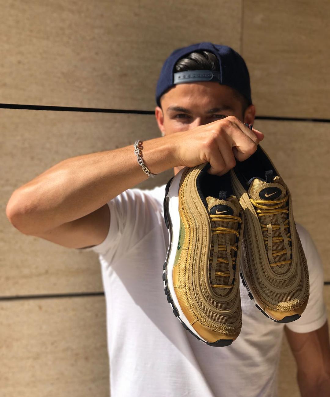 Air max clearance 97 gold boys